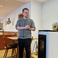 Vorsitzender Michael Das begrüßt die Anwesenden.
